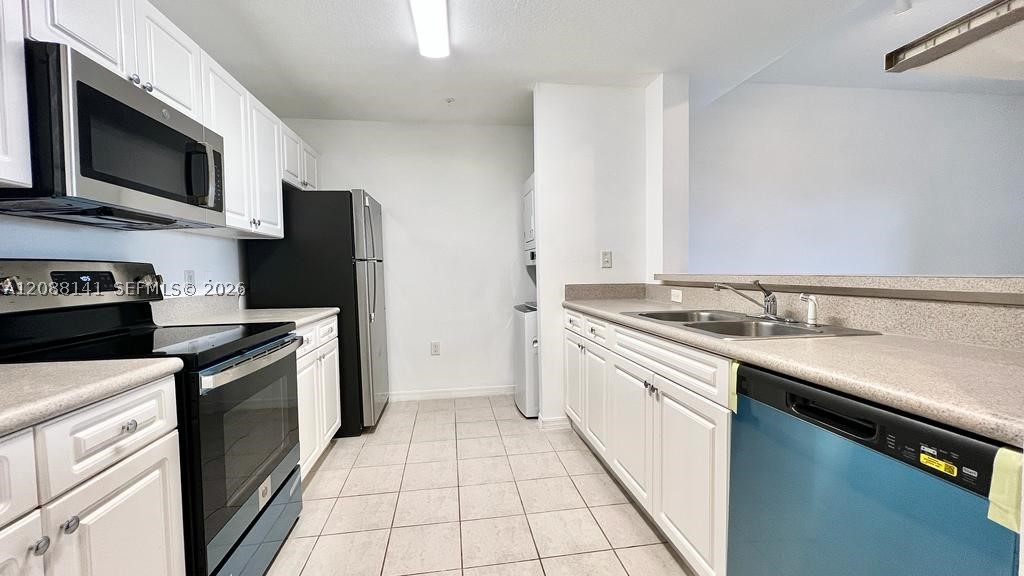 1203 Town Center Dr 415 — photo