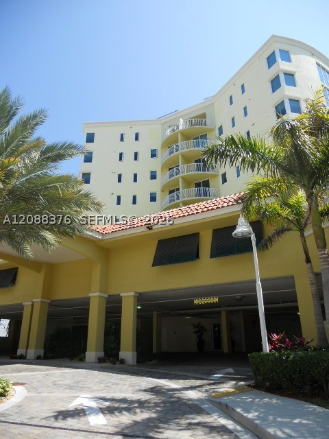 3000 NE 188th St 506 — photo