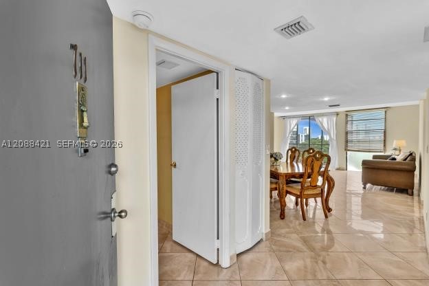 20400 W Country Club Dr 711 — photo