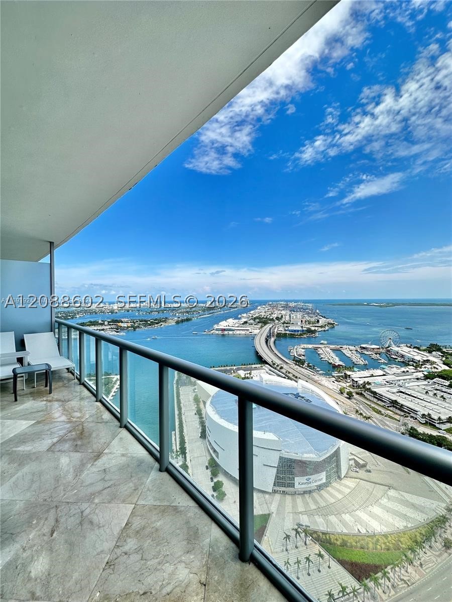 888 SE Biscayne Blvd 4803 — photo
