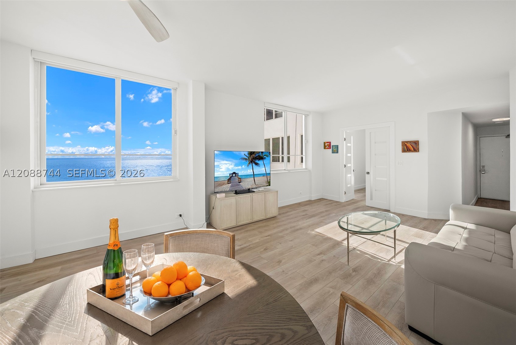 5005 Collins Ave 1525 — photo