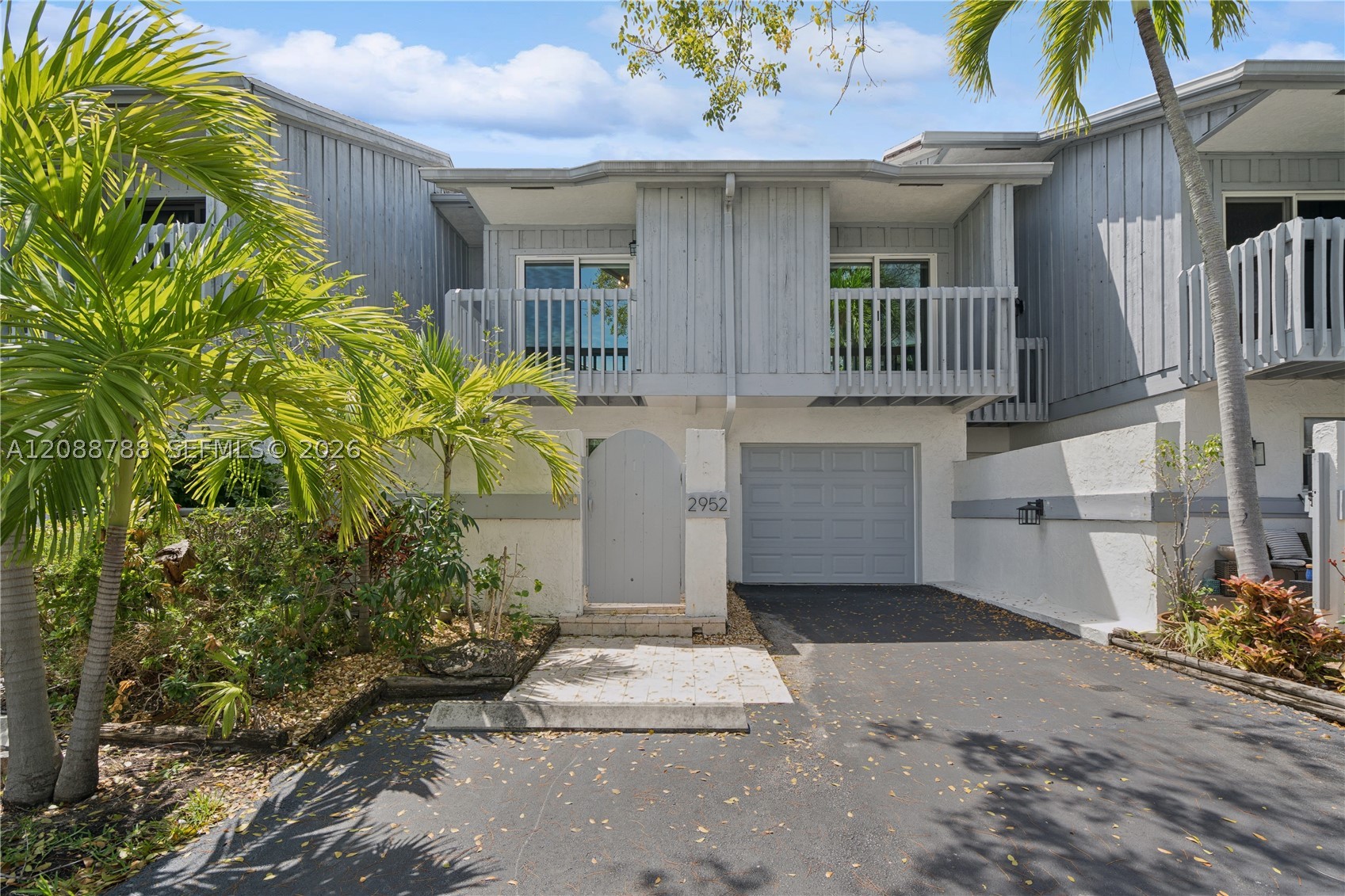 2952 Florida Blvd — photo
