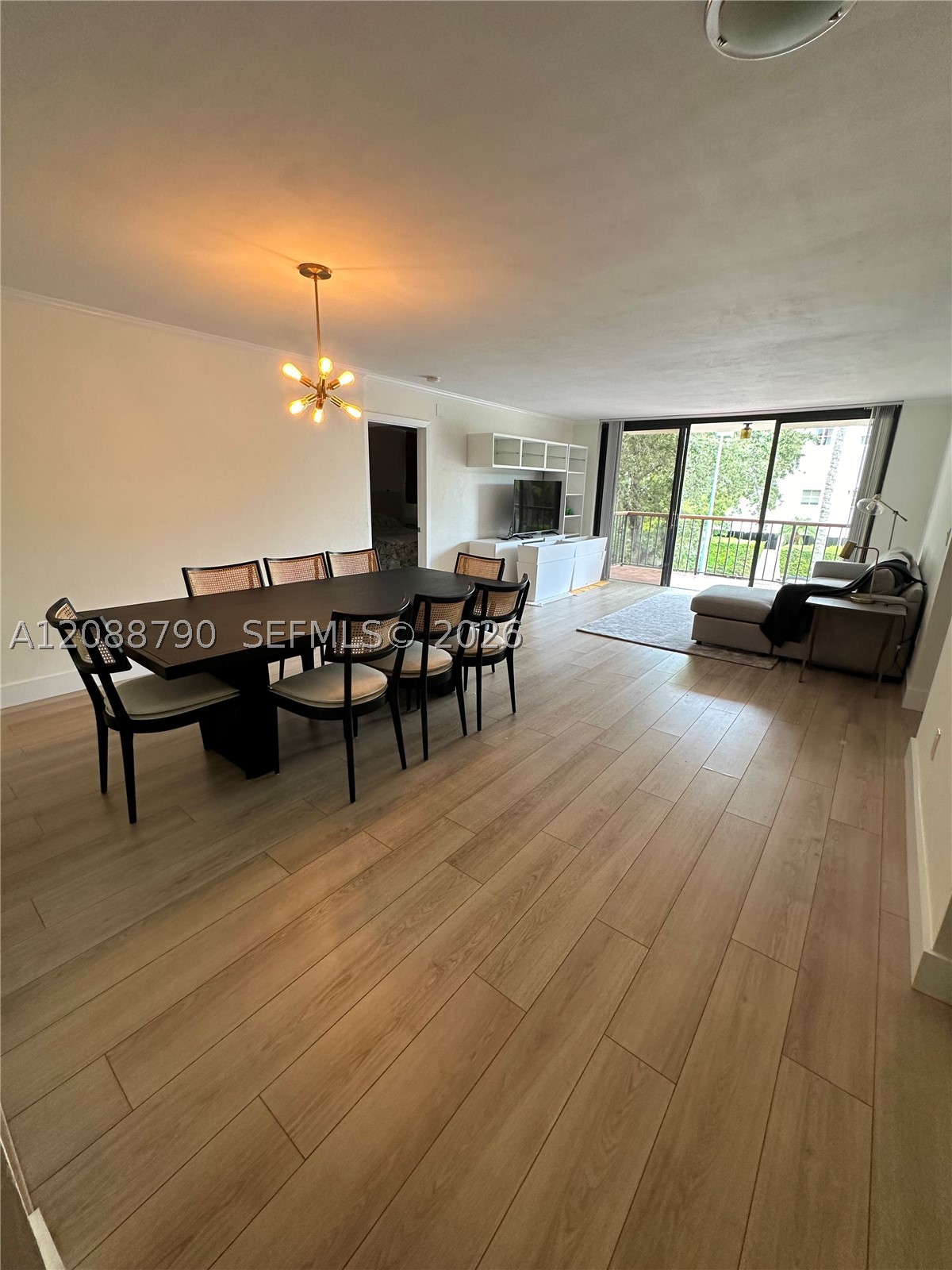 55 Ocean Lane Dr 2028 — photo