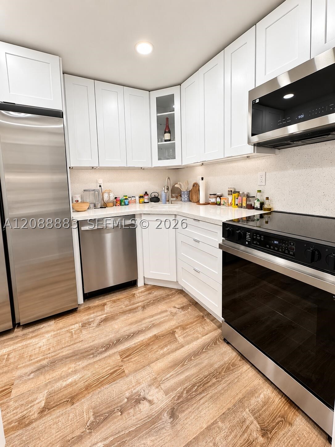 2001 Atlantic Shores Blvd 206 — photo