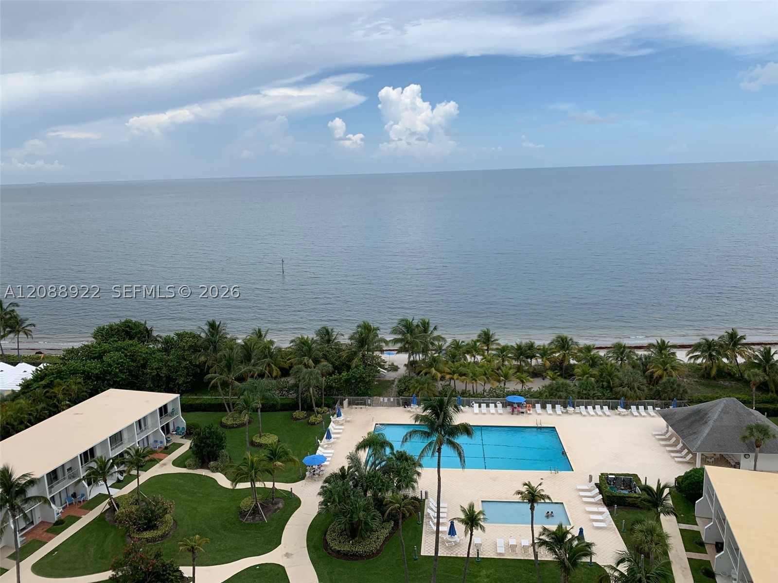 881 Ocean Dr 12C — photo