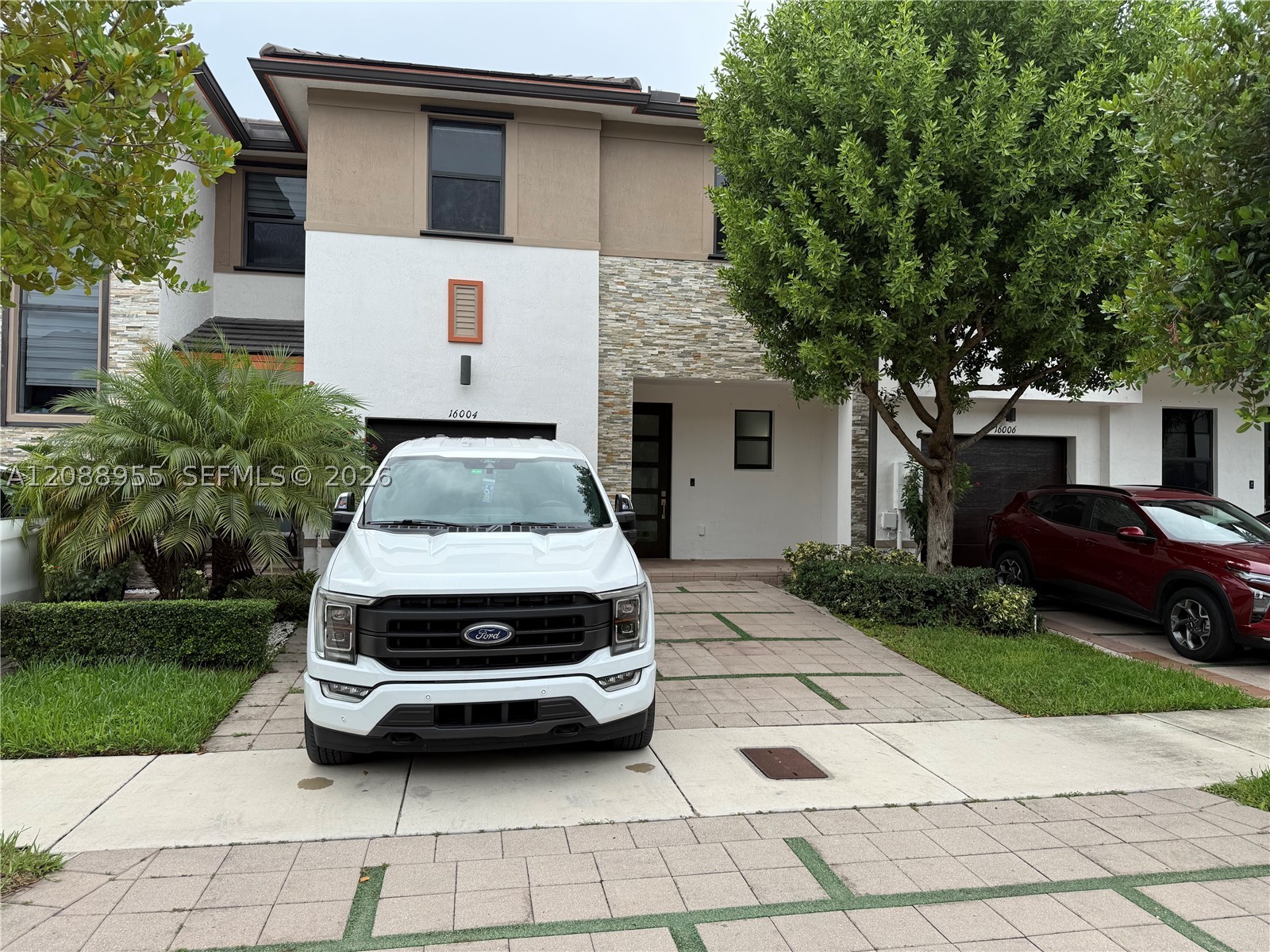 16004 NW 91st Ct — photo