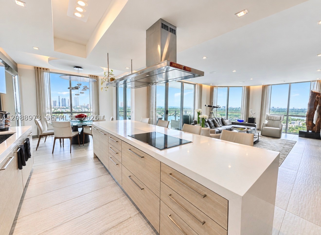 17111 Biscayne Blvd 2210 — photo