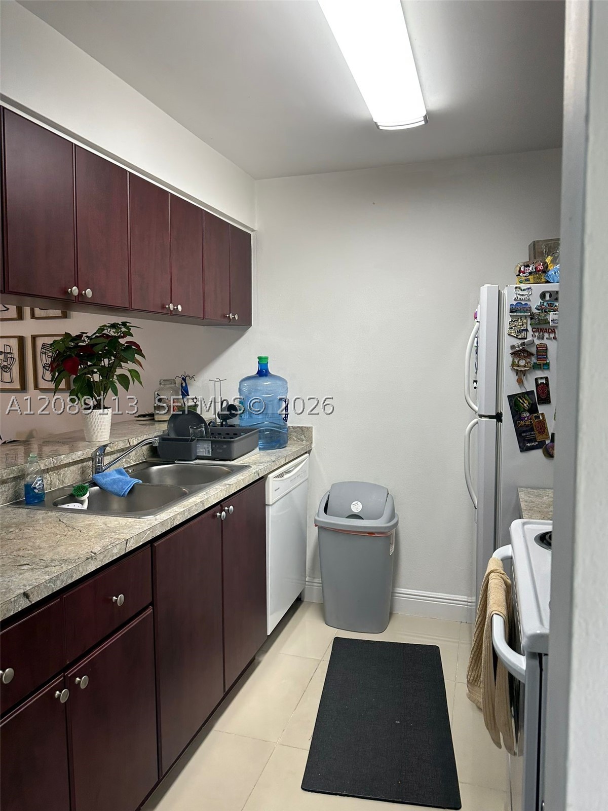 8100 Geneva Ct 445 — photo