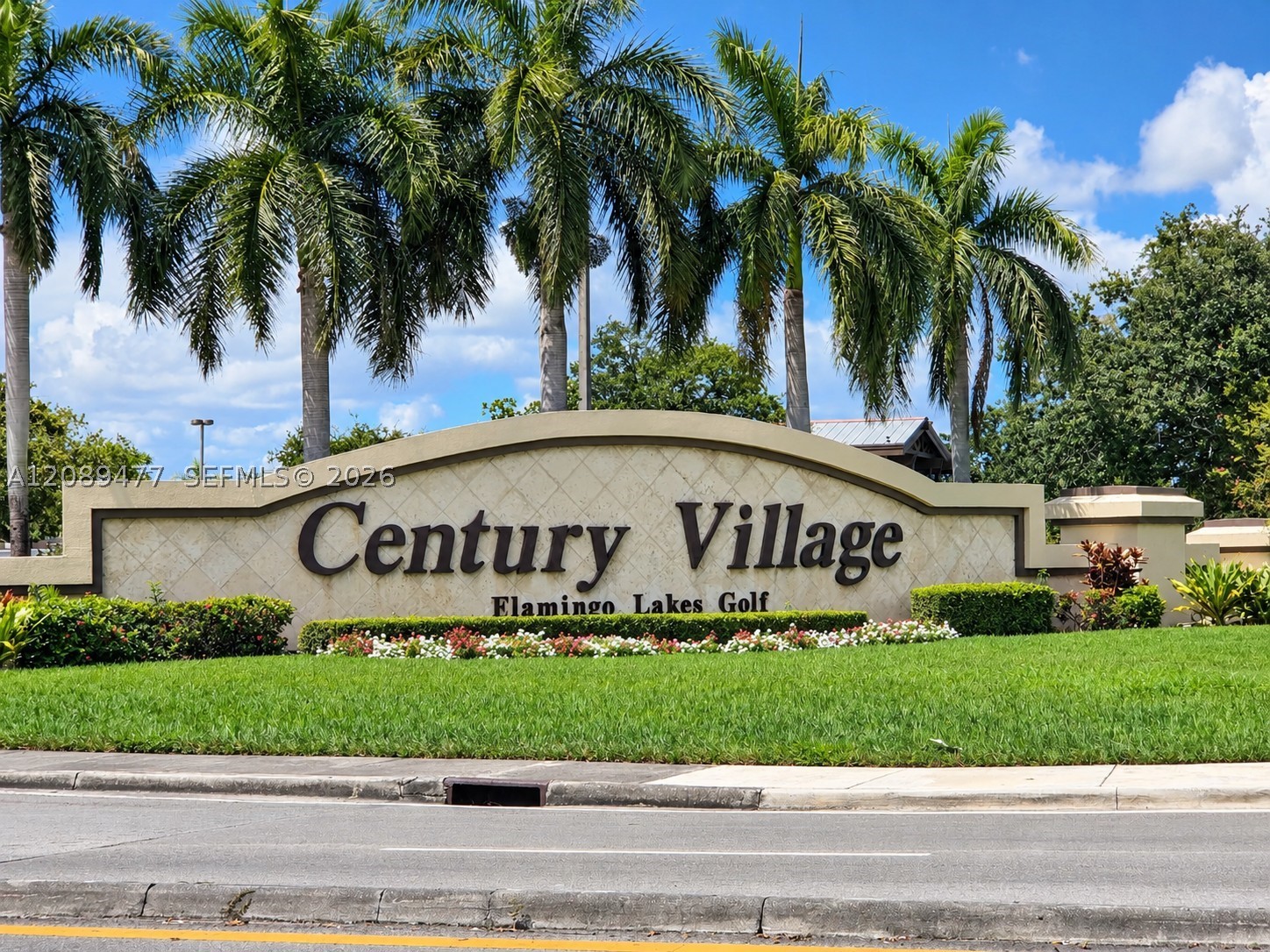 300 SW 134th Way 105E — photo