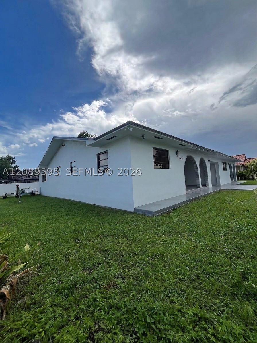 1400 W 39th Pl 1400 — photo