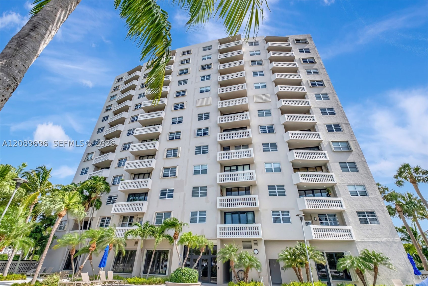 90 Edgewater Dr 327 — photo