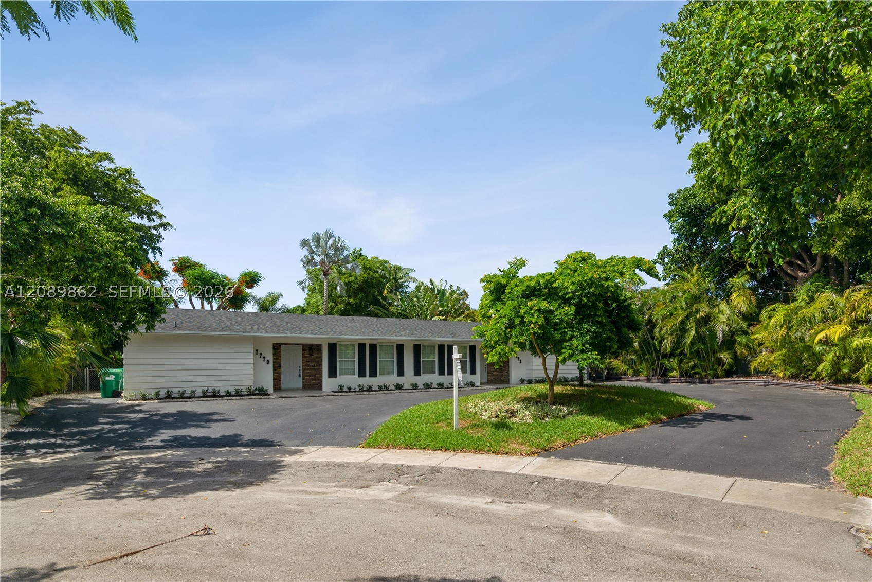 7770 SW 106th Ter 7770 — photo