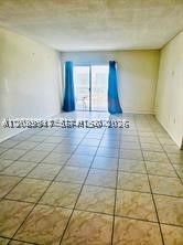 400 Kings Point Dr 1624 — photo