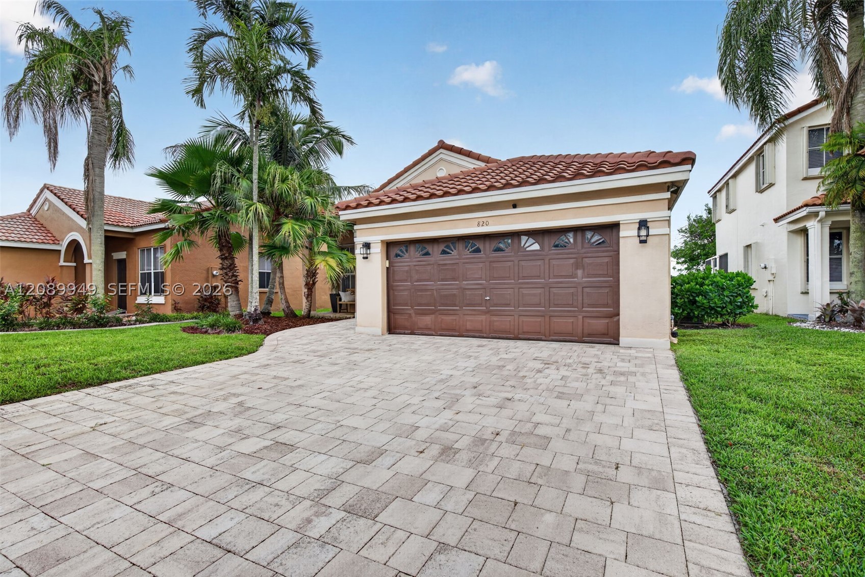 820 Falling Water Road, Weston, FL 33326 — photo 2