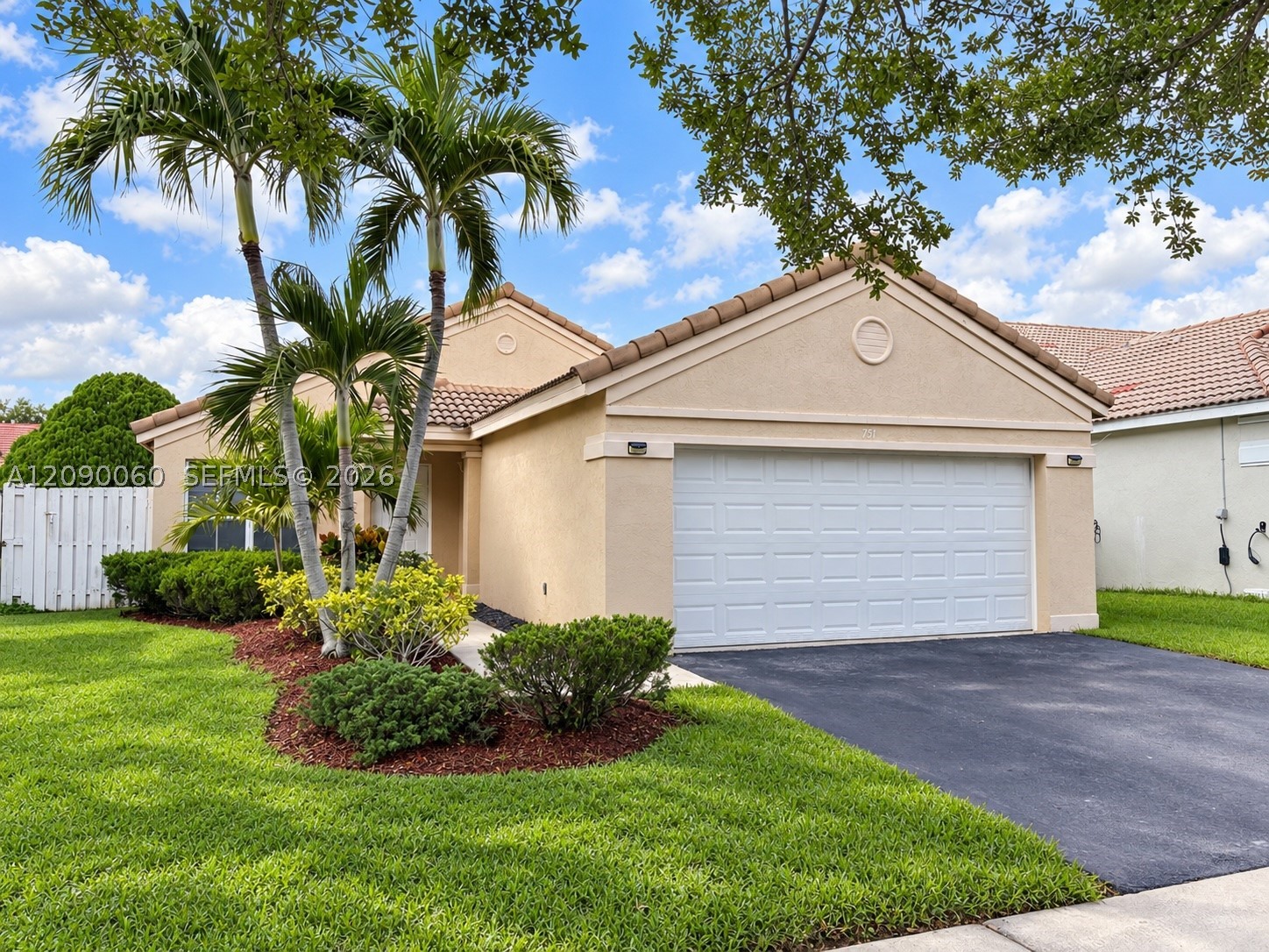 751 Sand Creek Cir . — photo