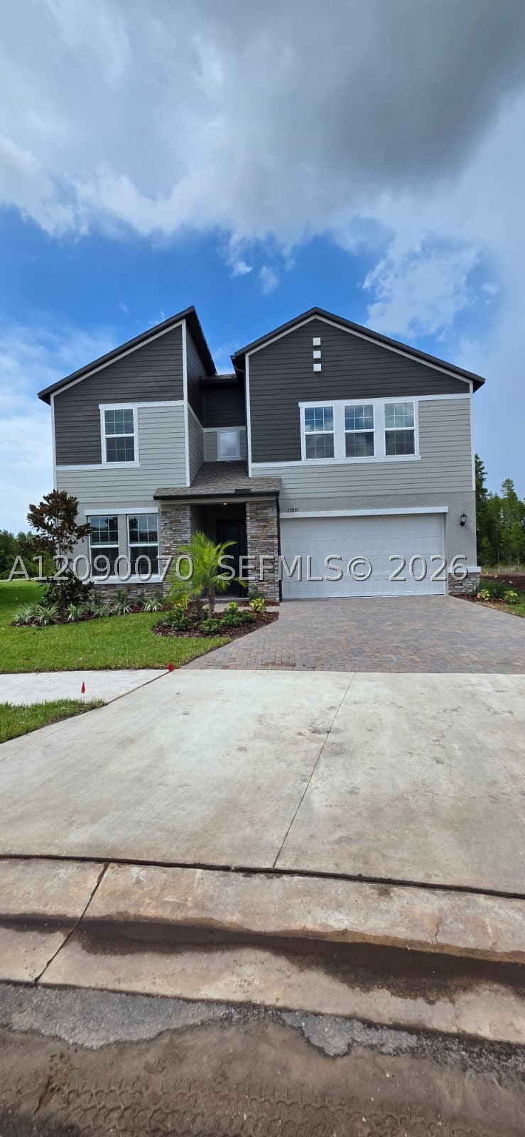 17837 Grassybend Loop — photo