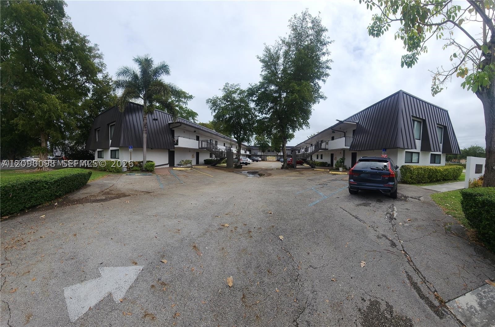 19600 SW 110th Ct 112 — photo