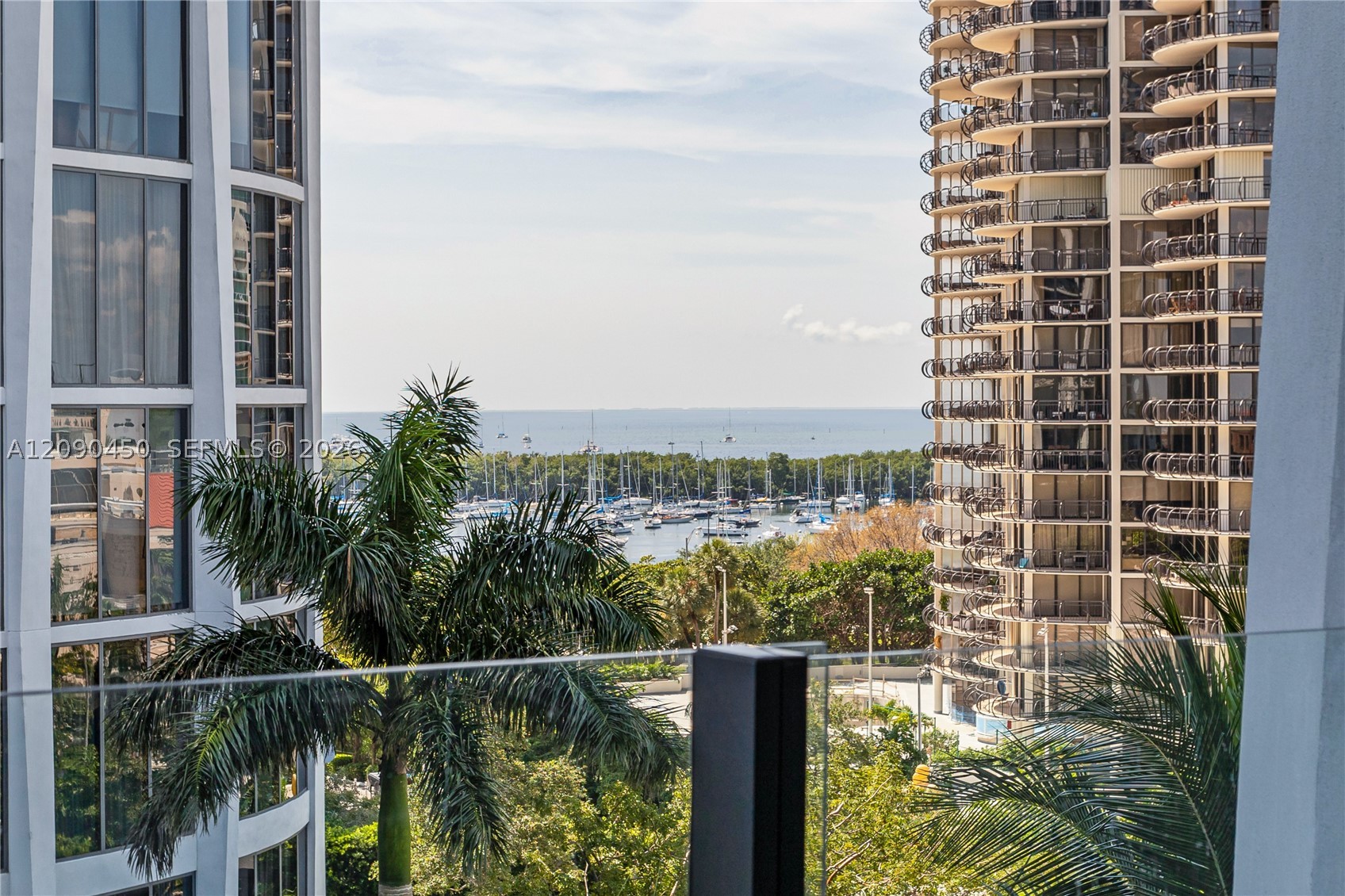2831 S Bayshore Dr 604 — photo