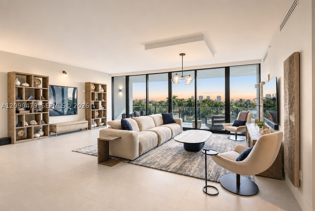 160 Isle Of Venice Dr. Ph3 — photo