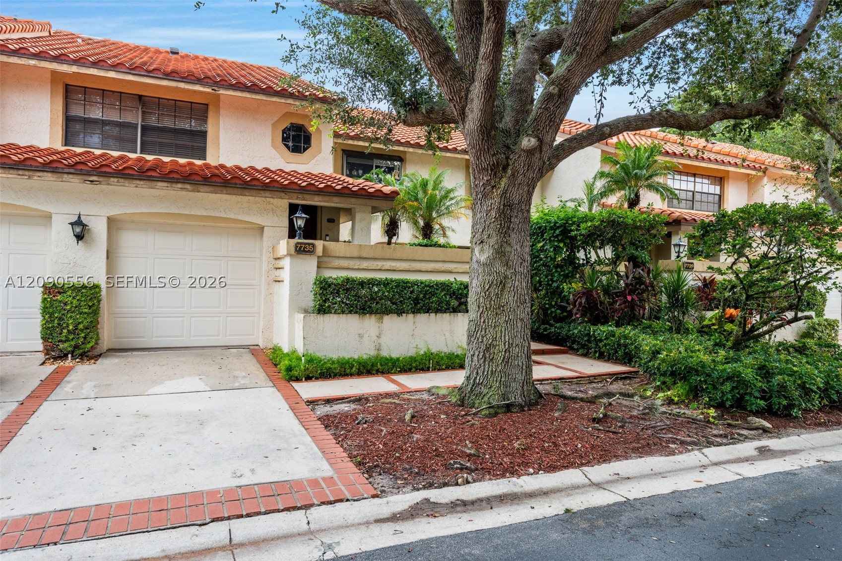 7733 La Mirada Dr 7733 — photo