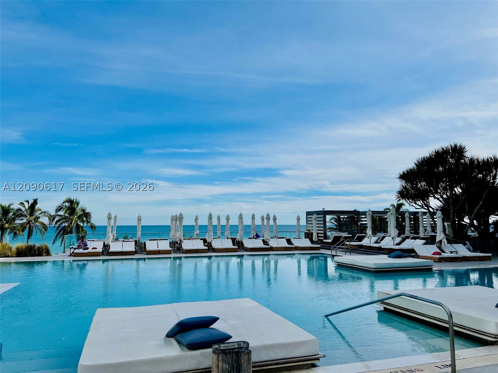 2301 Collins Ave 1420 — photo