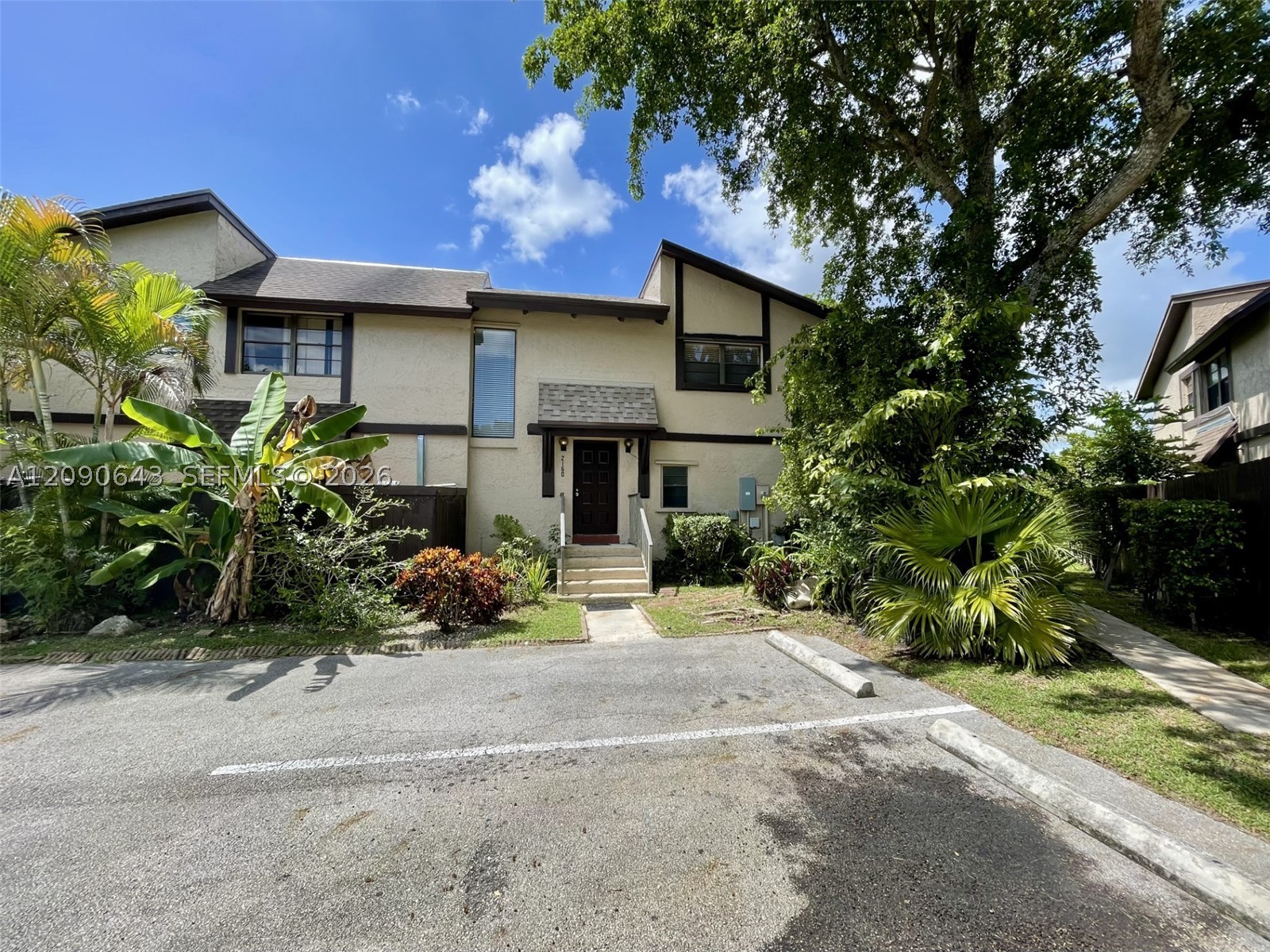 2160 Bayberry Dr 2160 — photo