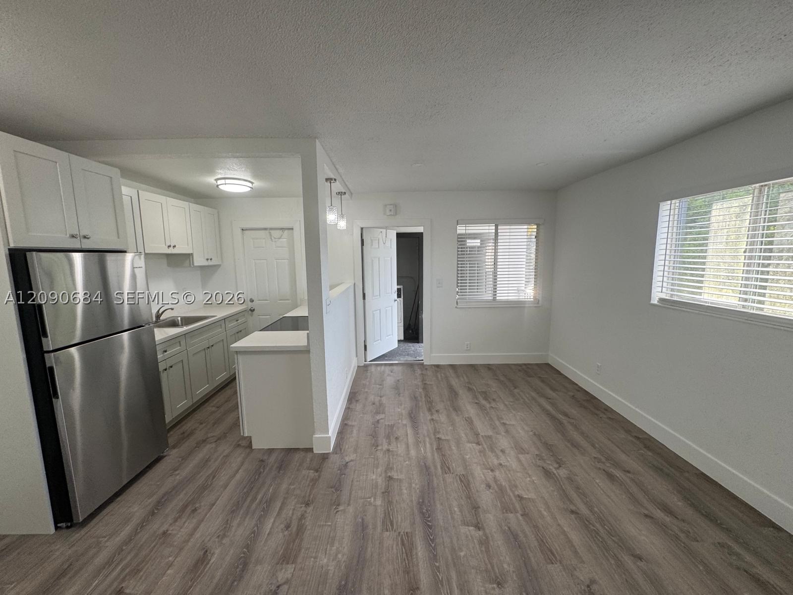 2325 Arthur St 10 — photo