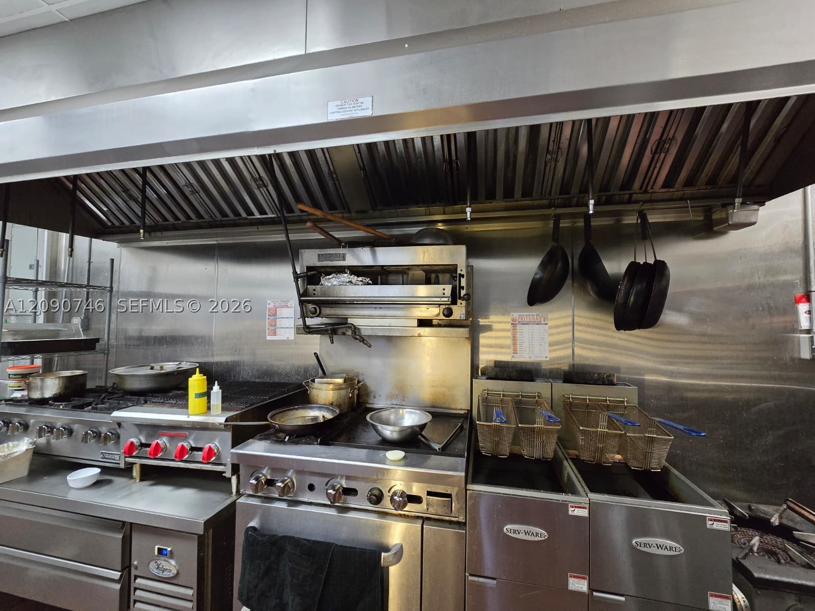 Turnkey Restaurant For Sale in Hialeah Fully Equip — photo