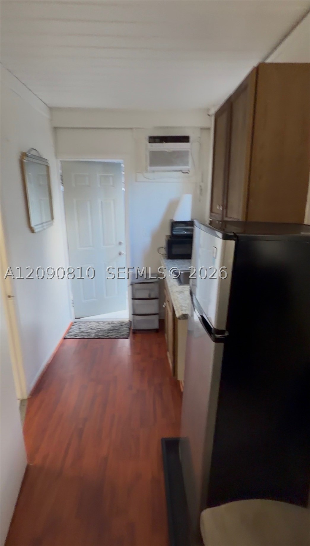 2080 Arcadia Dr a — photo