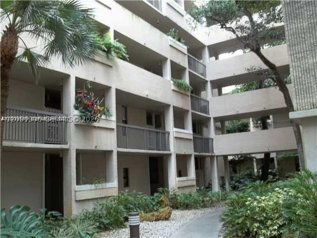 6800 Cypress Rd 411 — photo
