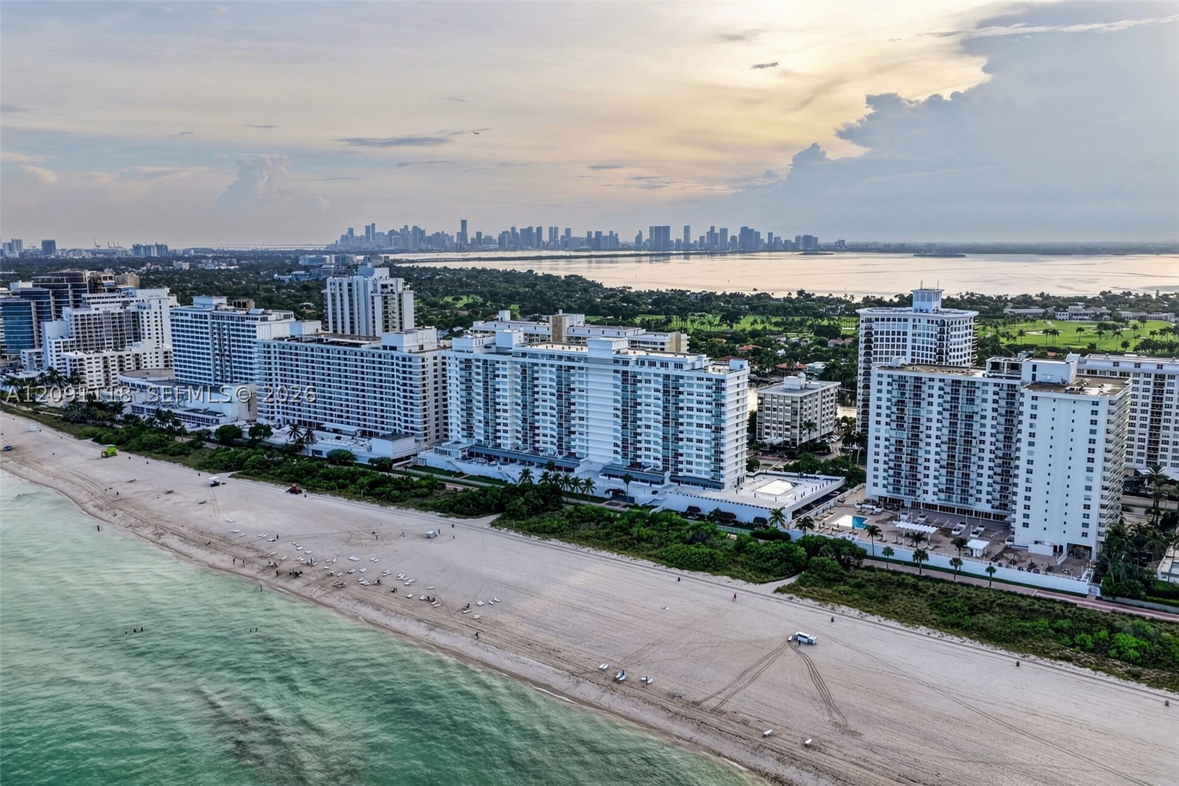 5601 Collins Ave 1716 — photo