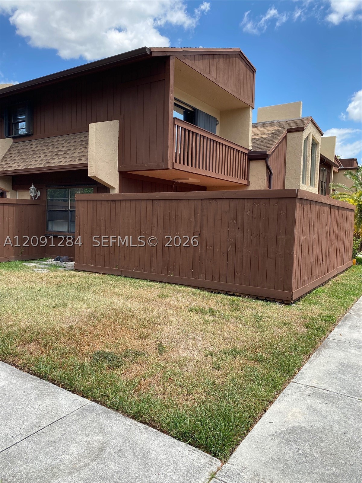 11561 SW 64 St B — photo