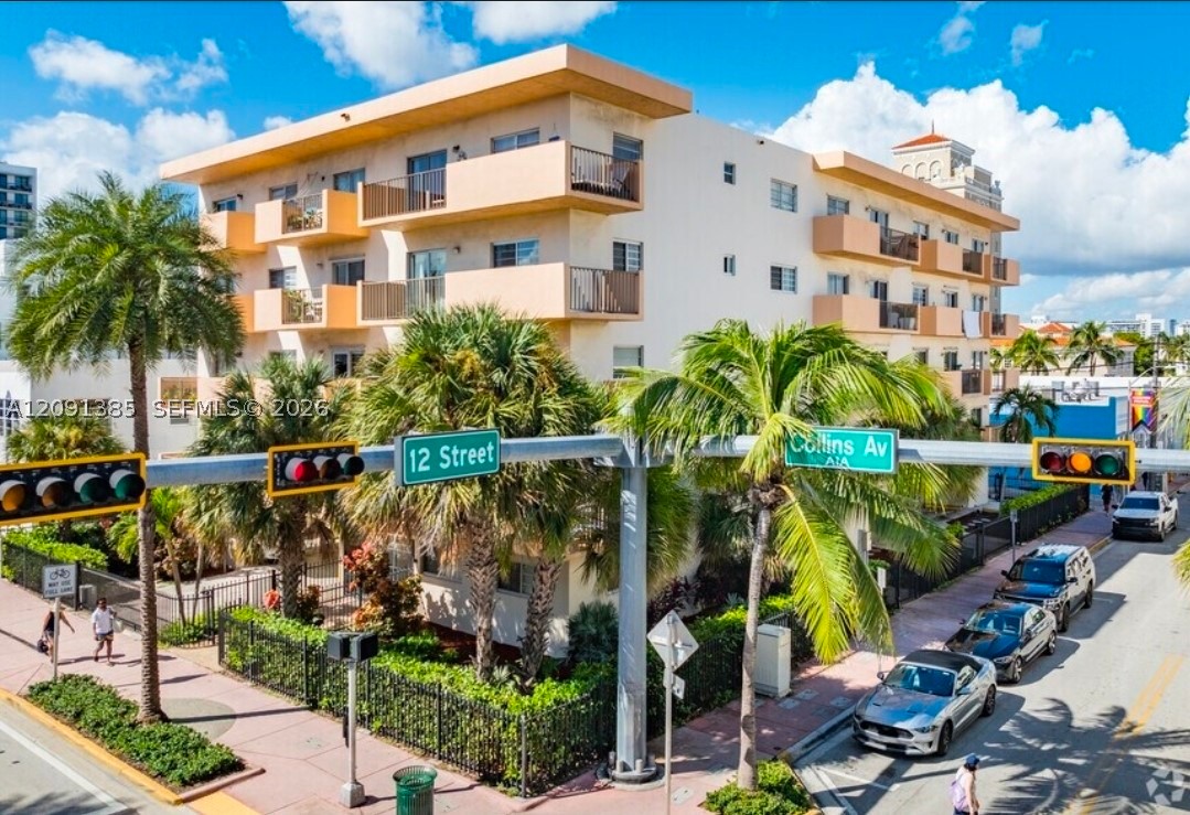 1150 Collins Ave 404 — photo