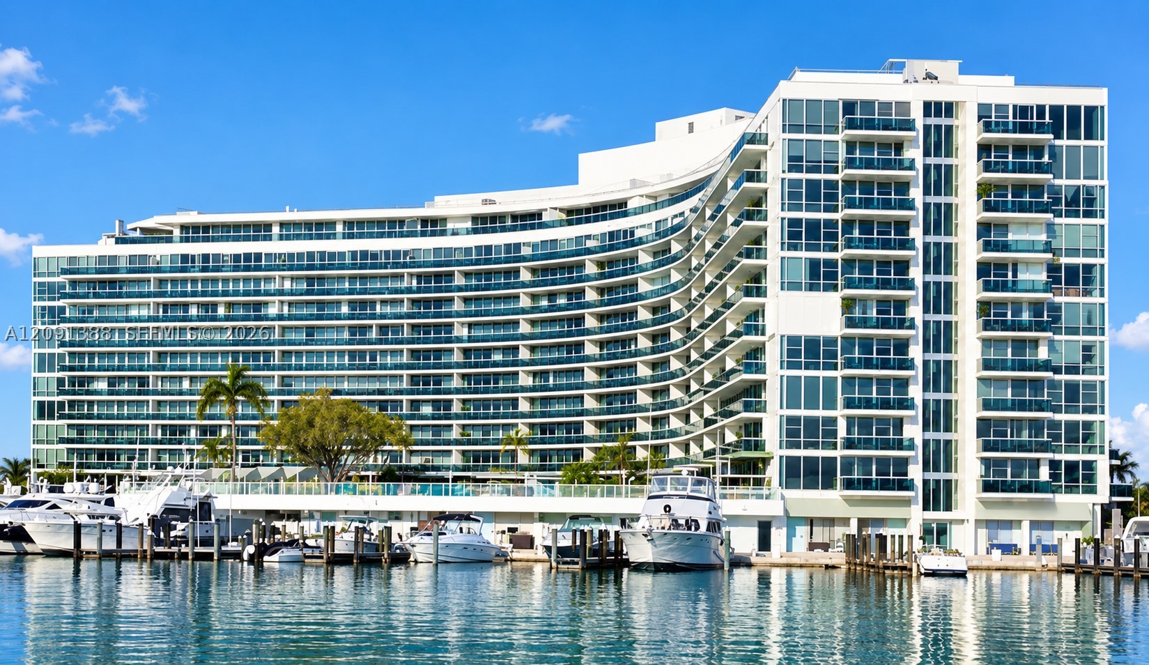 900 Bay Dr 221 — photo