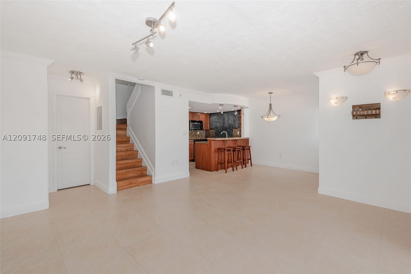 4520 SW 68th Ct Cir 25-5 — photo