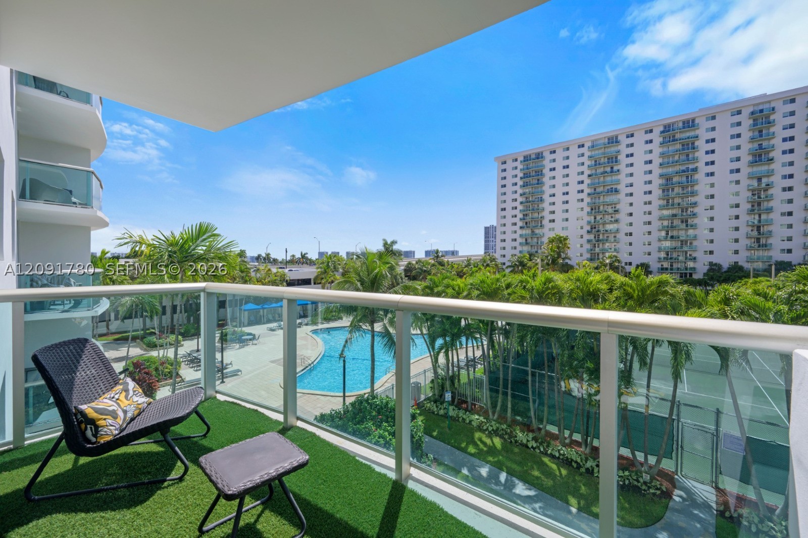 19370 Collins Ave 310 — photo