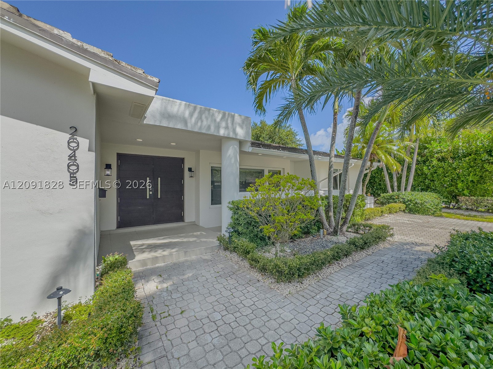 20405 NE 22nd Pl — photo