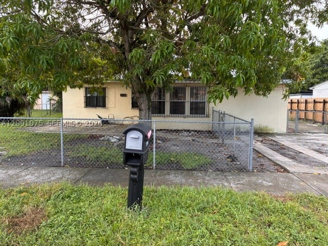 3100 NW 162nd St — photo