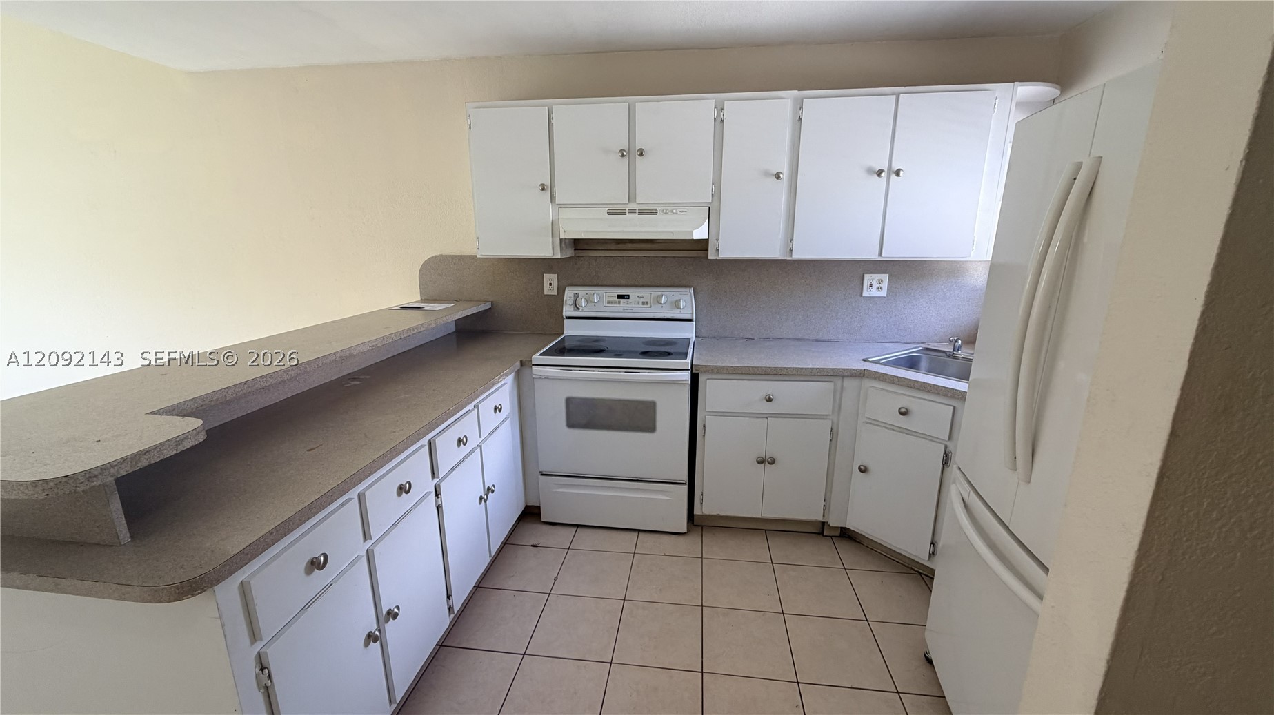 5712 W 25th Ct 5712 — photo