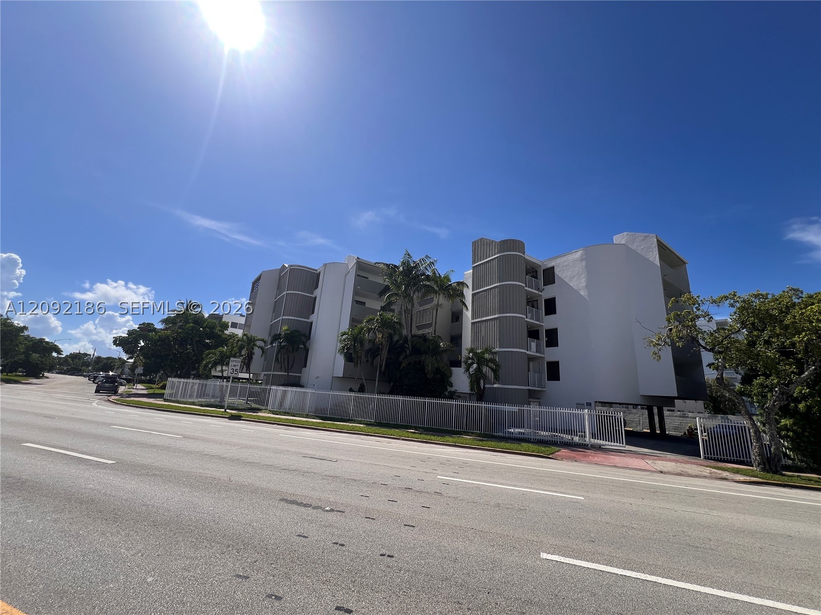 2000 Biarritz Dr 407 — photo