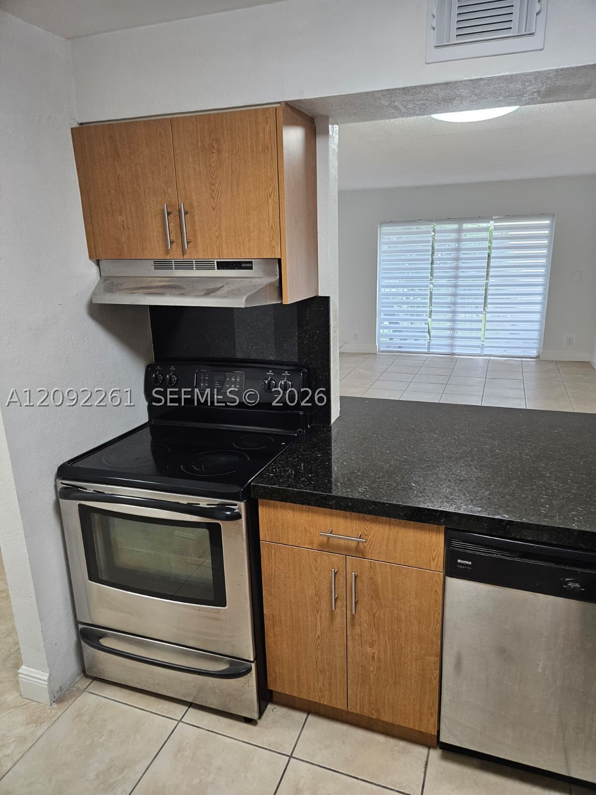 5201 Geneva Way 201 — photo
