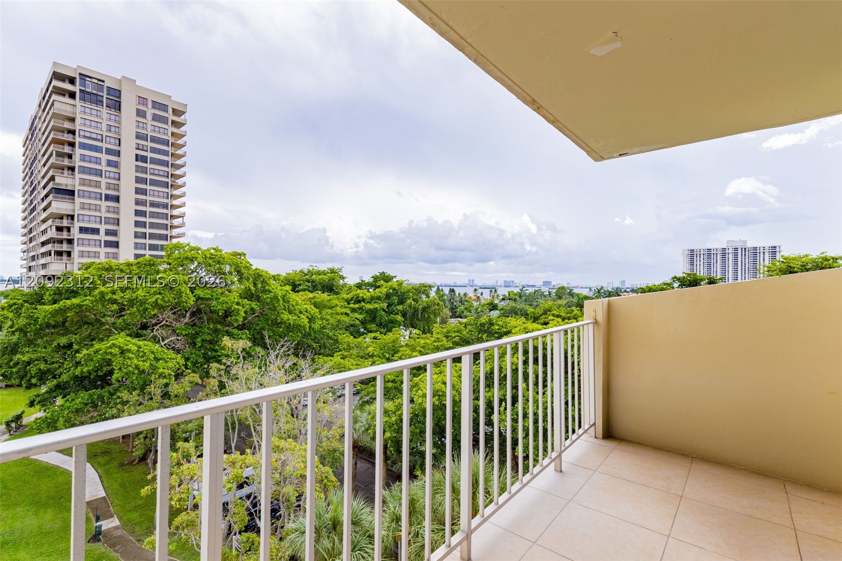 11111 Biscayne Blvd 6B — photo