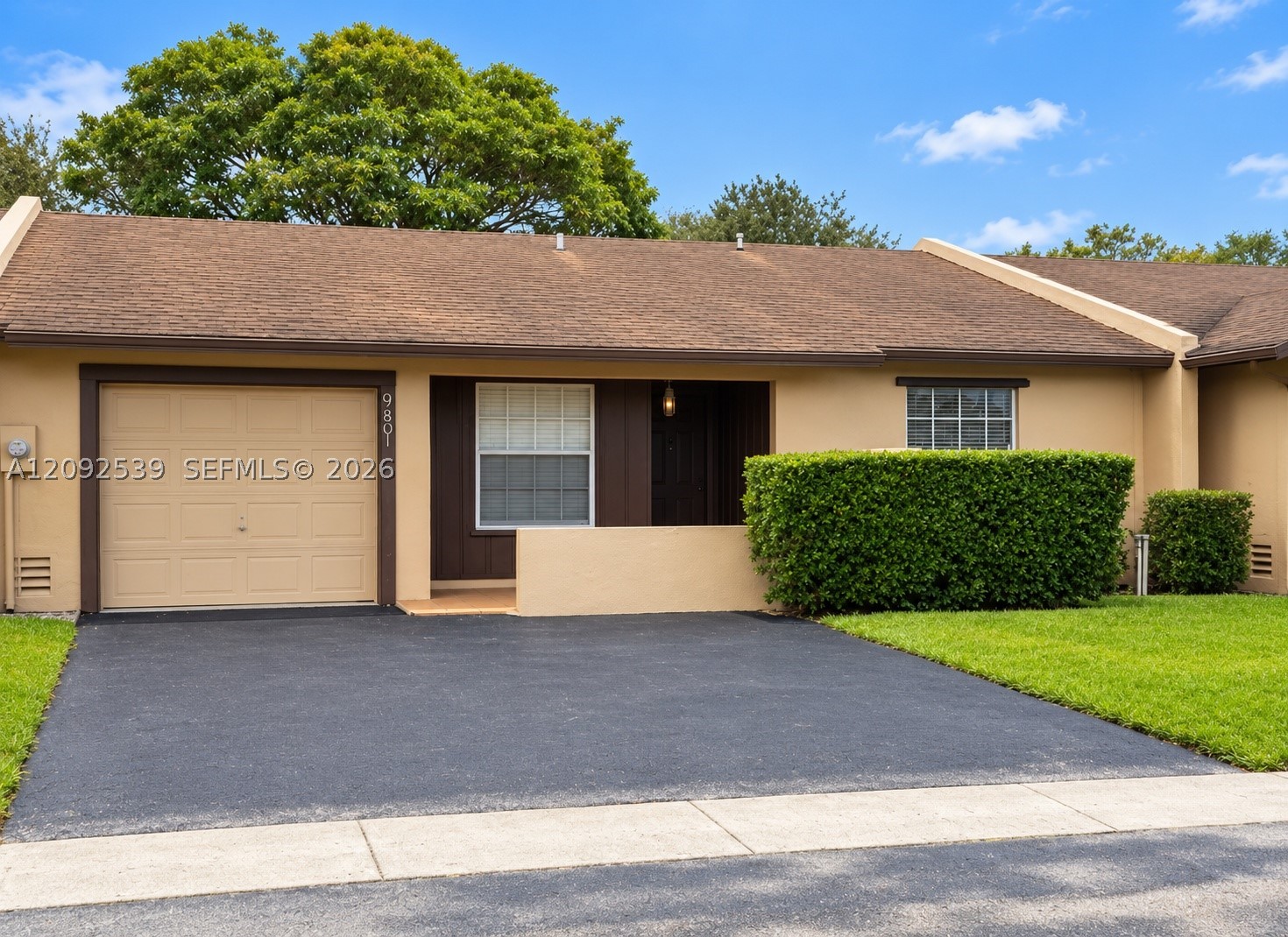 9601 W Heather Ln 9601 — photo
