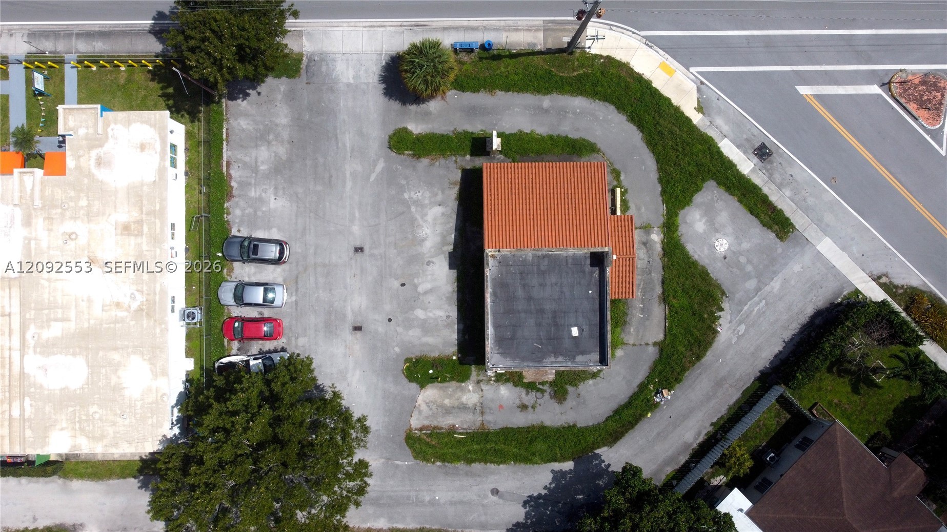 14100 W Dixie Hwy — photo