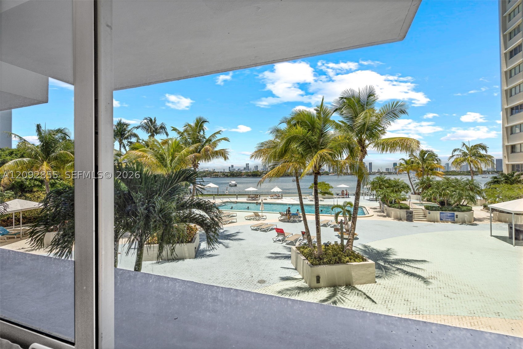 1200 West Ave Cu-7 — photo