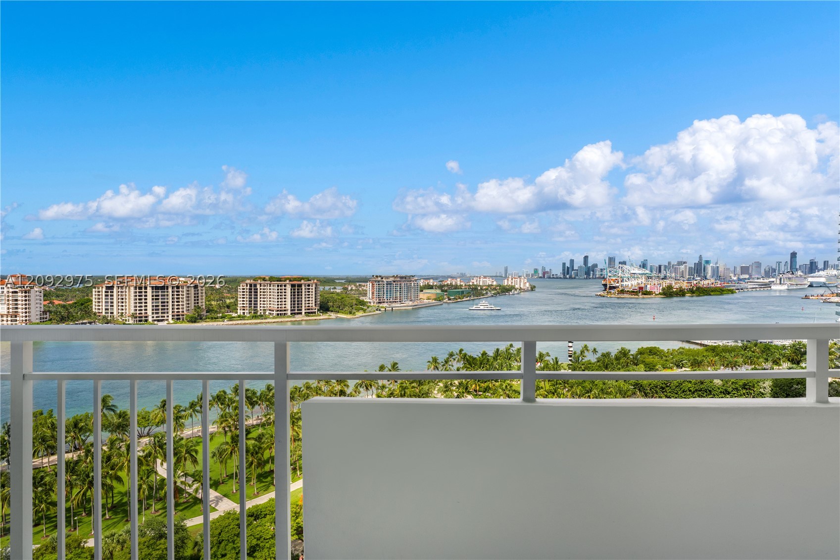 400 S Pointe Dr 1805 — photo