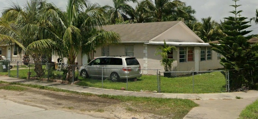 24 SW 17th Ave — photo