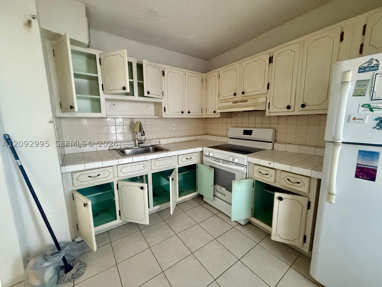 1501 NW 43rd Ave 206 — photo