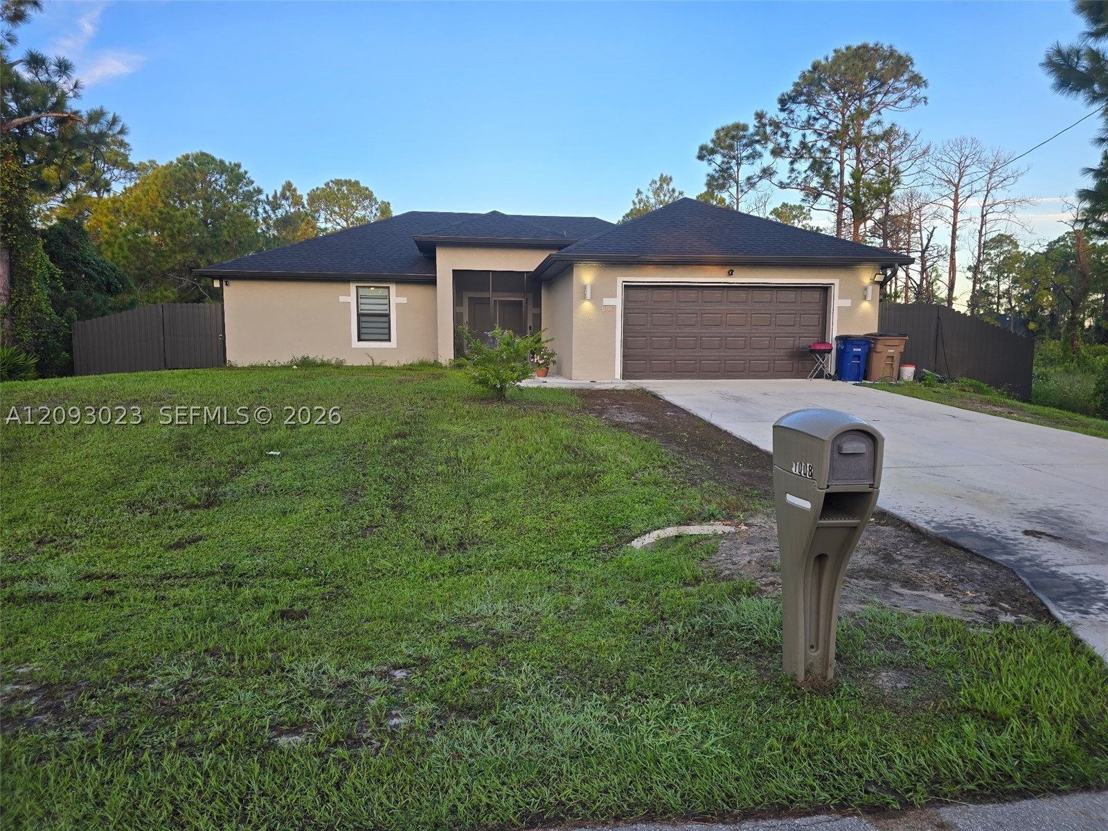 1008 Angus Ave — photo
