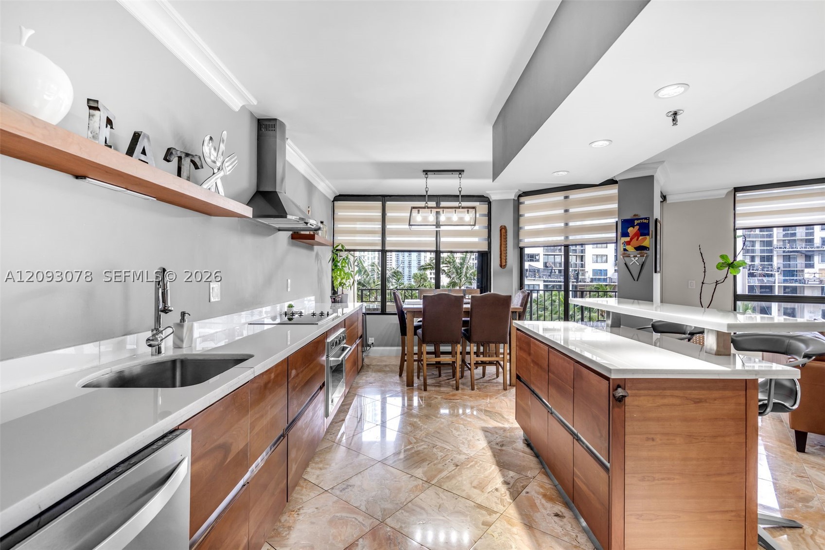 520 Brickell Key Dr a700 — photo